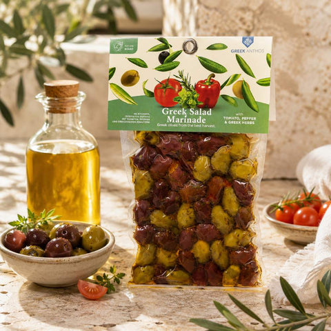Mood gemischte Oliven mit Greek Salad Marinade
