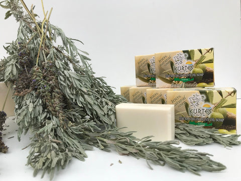 Handgemachte Olivenöl-Seife von Kurtes – hochwertige Soap Bar mit natürlichen Inhaltsstoffen für sanfte Reinigung und mediterrane Pflege.